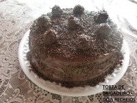 /album/tortas-especiais1/torta-de-brigadeiro-dois-recheios-jpg/
